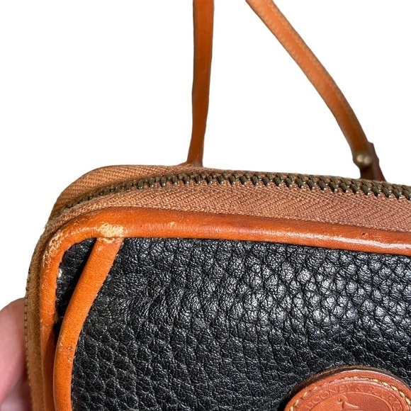 Vintage Dooney & Bourke *Black* Mini Square Zip-Along Crossbody Wallet 18173B - Picture 14 of 14